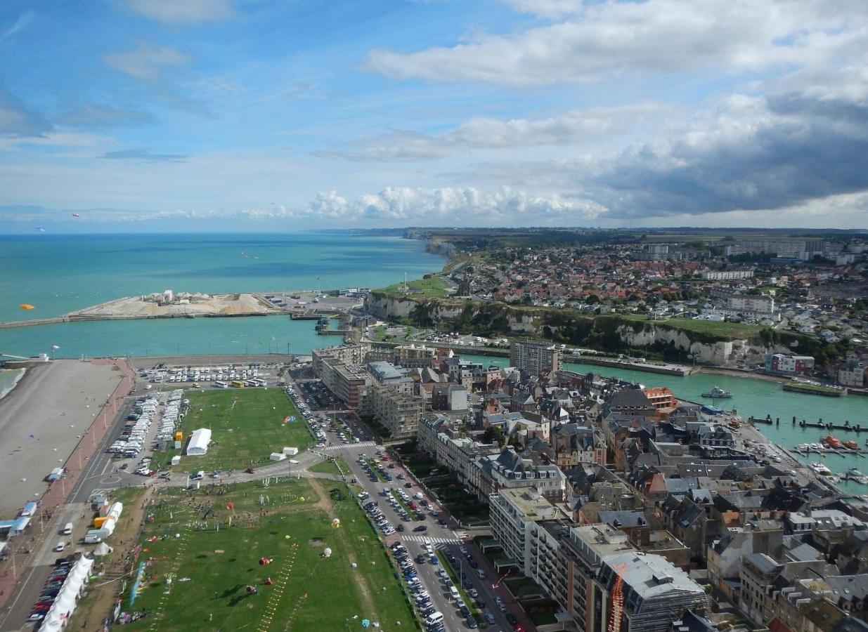 Sur Le Port De Plaisance - Proche Plage Et Centre Dieppe Esterno foto